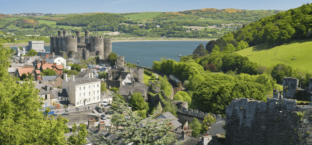 Featured Image North Wales Coast Path Conwy 1120x519 1 1024x475